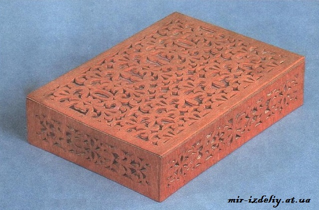Шкатулка низкая из фанеры