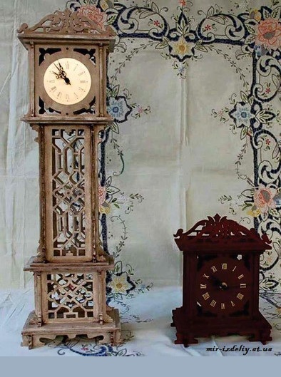 №1577 - Часы большие с курантами из фанеры