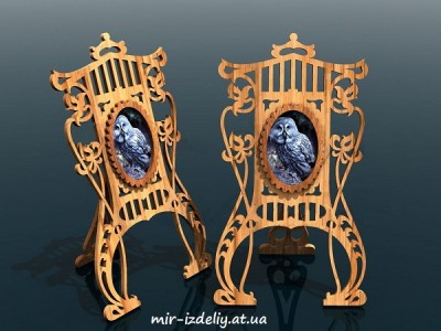 Фоторамка настольная на высоких ножках из фанеры