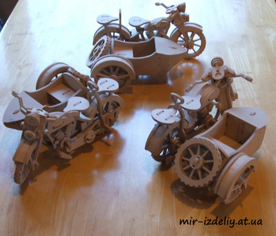 Мотоцикл с коляской BMW R75 из фанеры