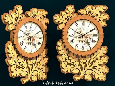 Часы настенные с дубовой веткой из фанеры