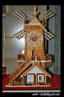 Часы в виде мельницы с домиком из фанеры