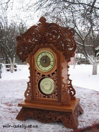 Часы настольные Имперские из фанеры