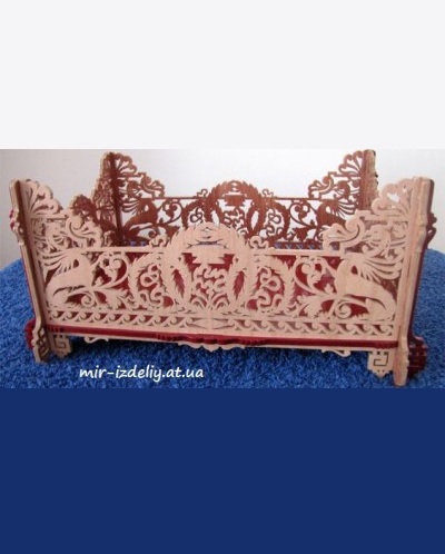 Корзинка со сказочными птицами из фанеры