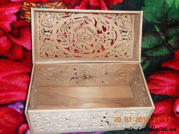 Шкатулка с розой из фанеры