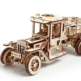 Грузовик UGM-11